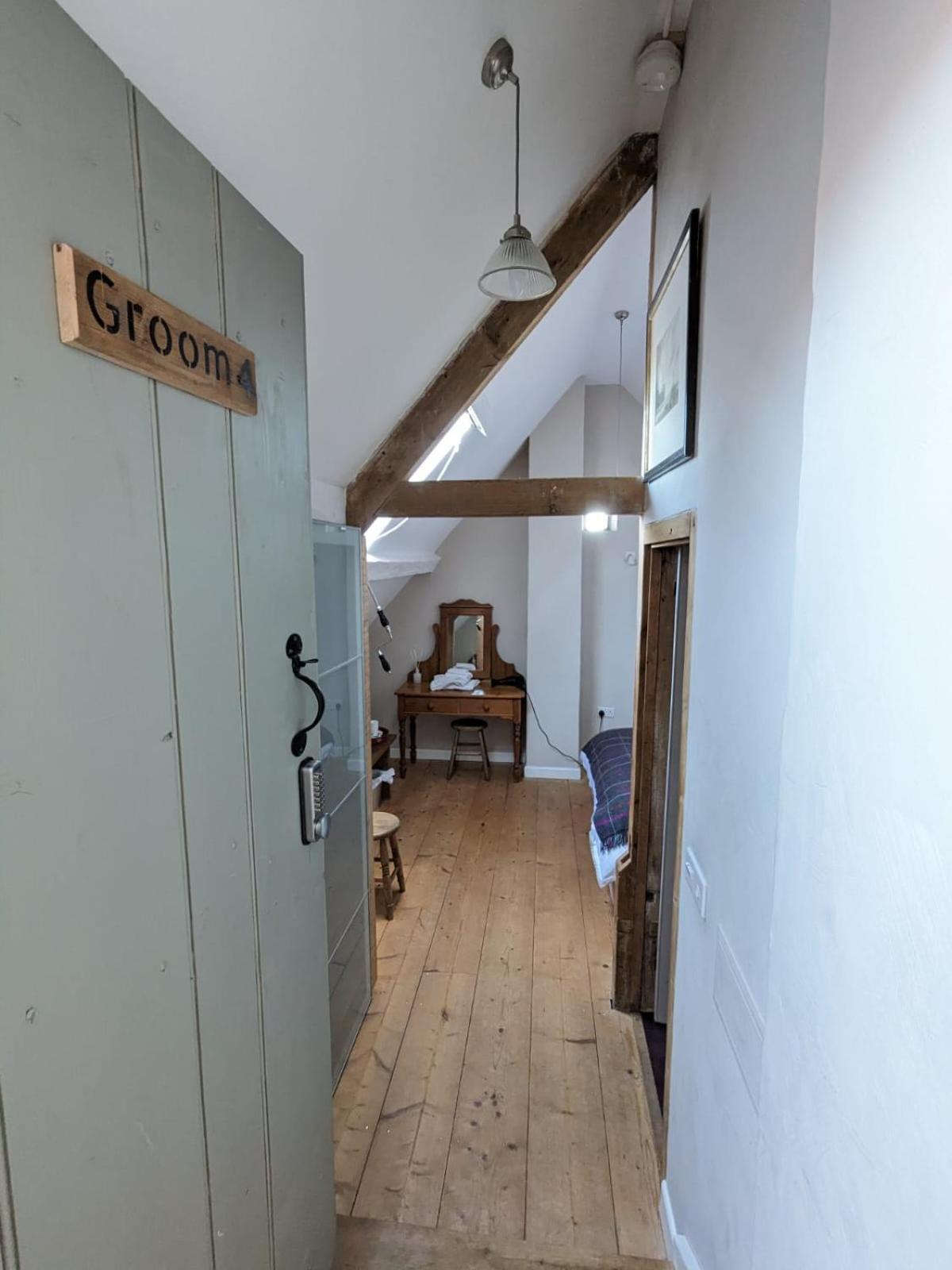 Regilbury Court, Grooms House Redhill  Екстер'єр фото